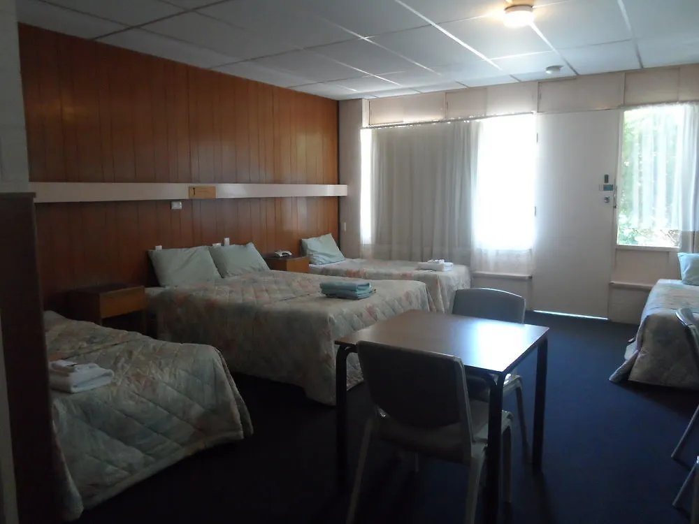 Jasper Motor Inn Adelaide 3*,